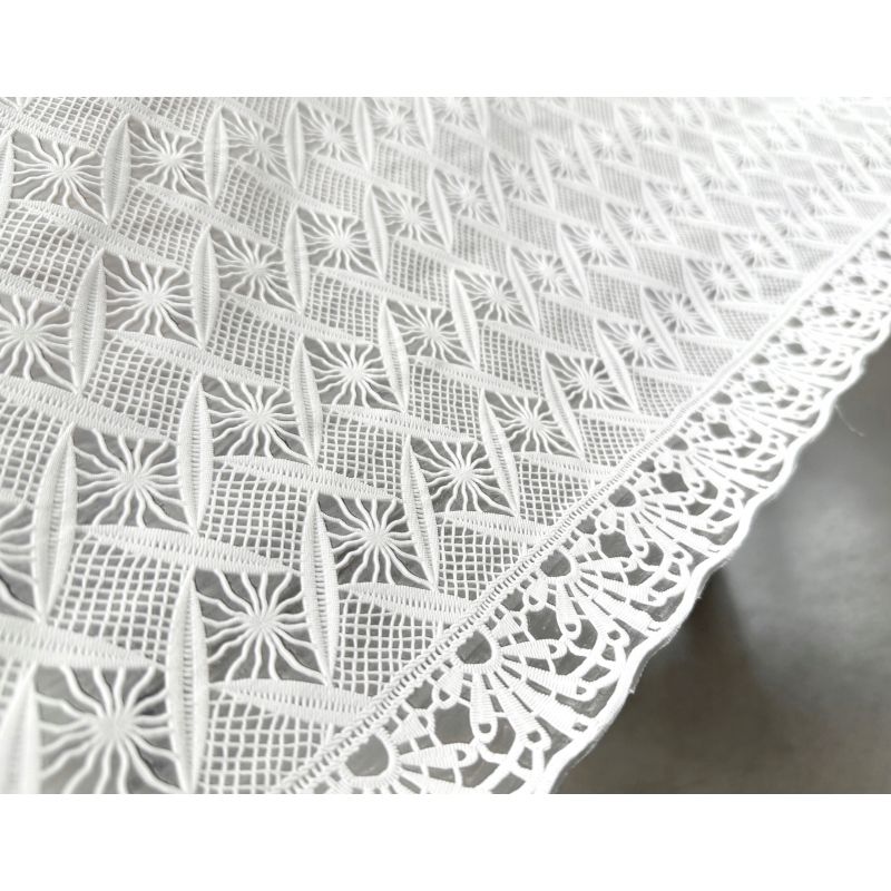 CERATA koronkowa OBRUS KORONKA na wymiar BIAŁA DROBNE ROMBY Z KORONKĄ